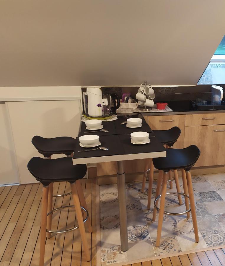 Logement Atypique Bien Etre Au Coeur De La Nature Quimper Buitenkant foto